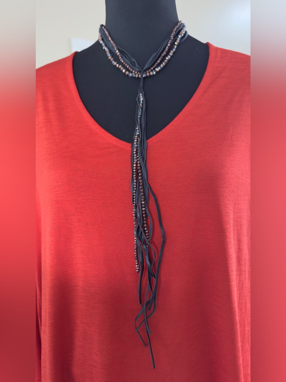 20” Shyanne Black Beaded Tassel Lariat Necklace